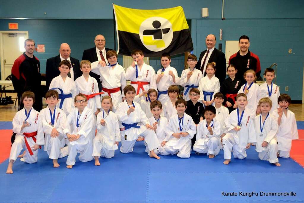 Mars: charge d'equipe de competition karate Kung-fu