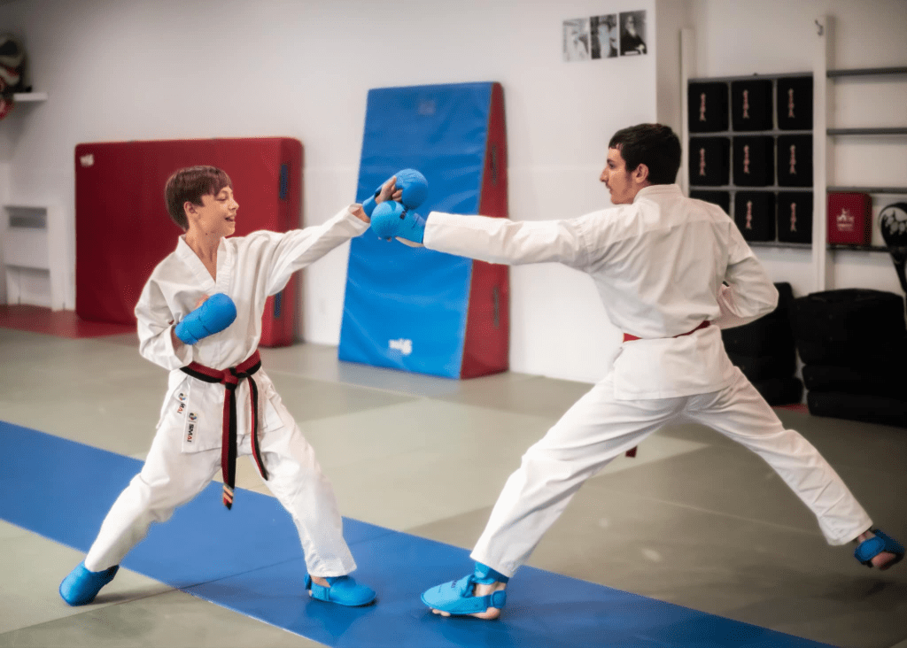 Pourquoi choisir le karate plutot que le taekwondo